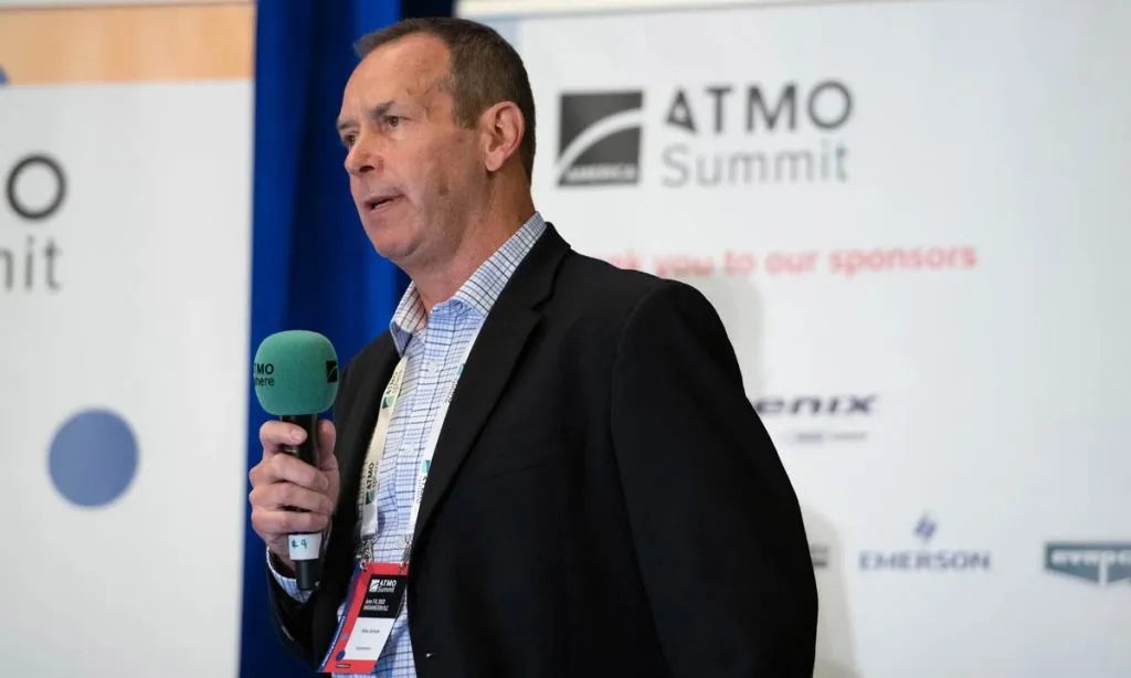 Hussmann’s Mike Schafer presented the advantages of variable speed and natural refrigerants in food retail applications alongside Embraco’s John Prall at ATMO America 2022.