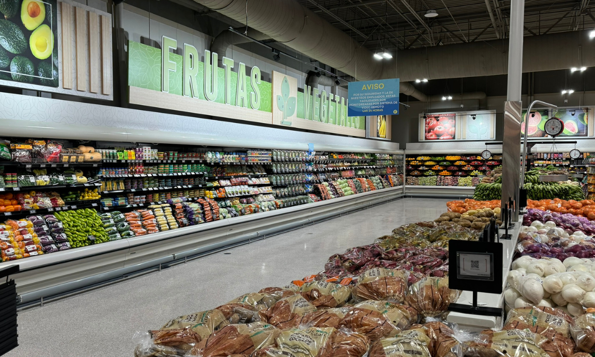 The produce section at Ralph’s Supermercado y Mayorista in San Juan, Puerto Rico.